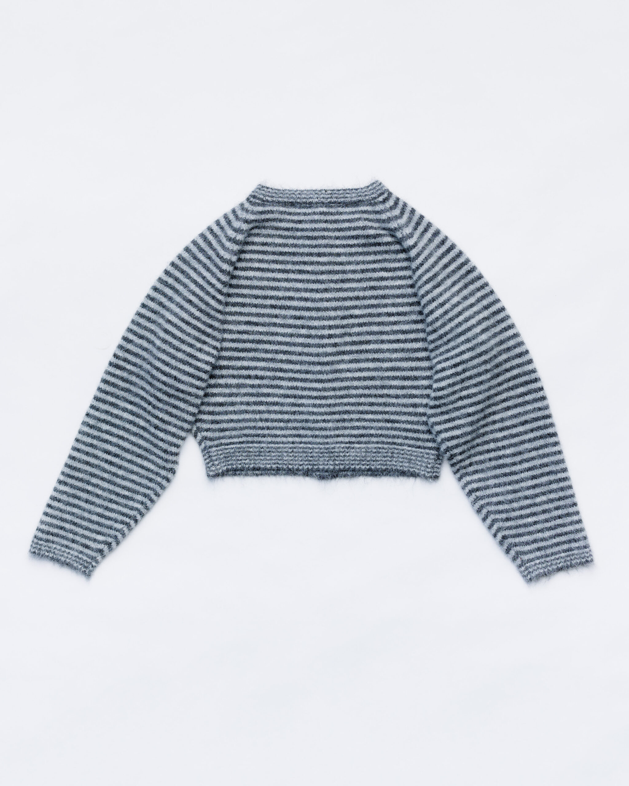 Iris Sweaters - Image 14